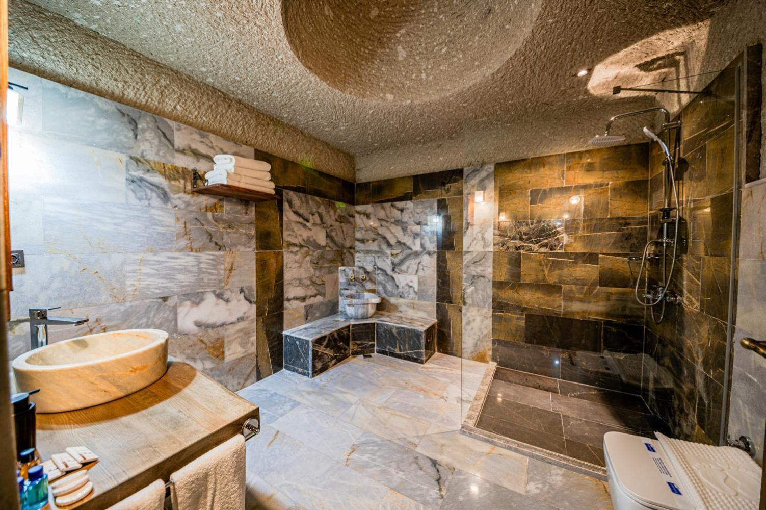 فندق Majestic Cave House نفسهير المظهر الخارجي الصورة
